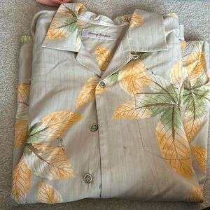 Tommy Bahama Men’s Shirt